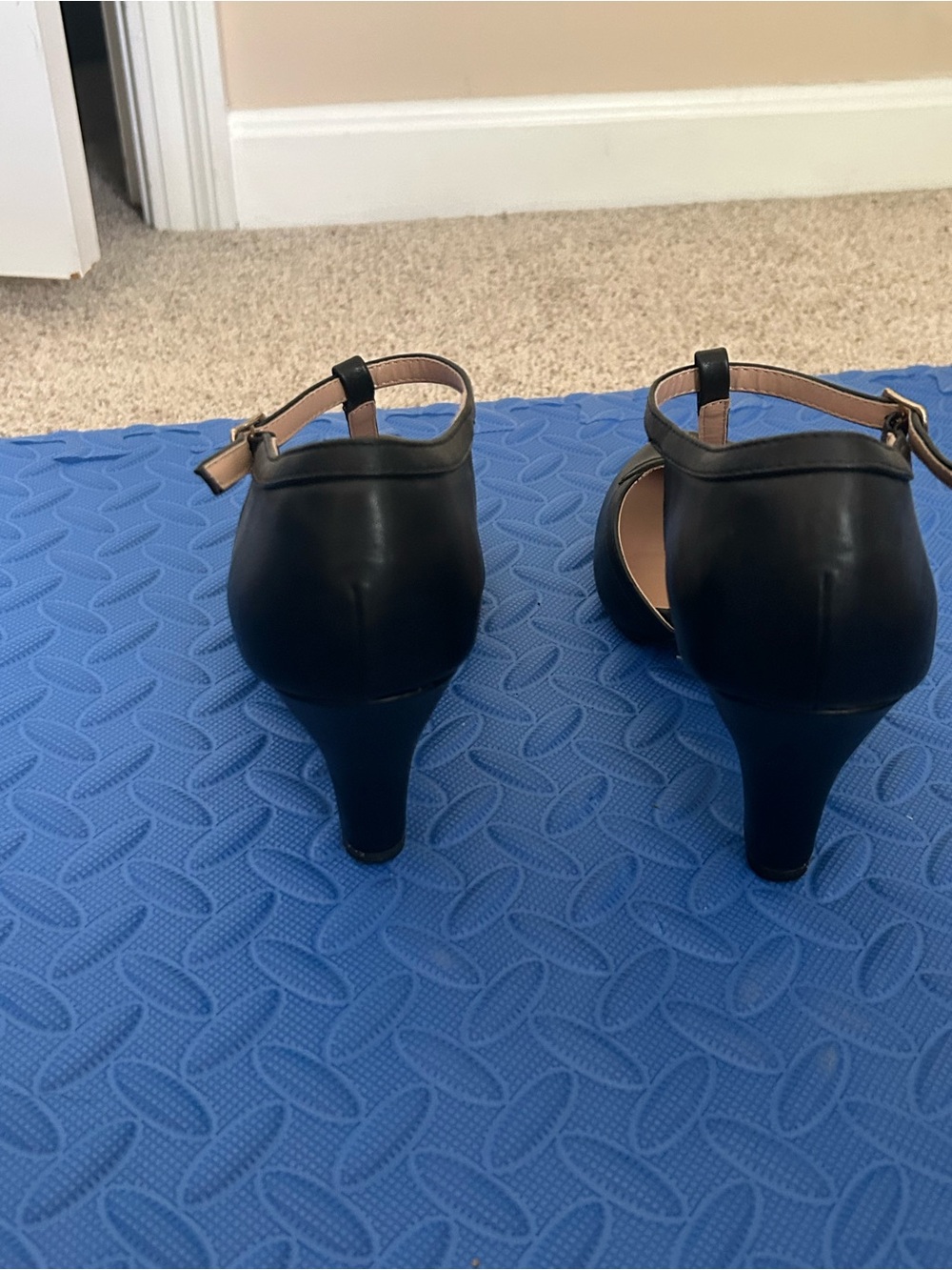 Classic Black T-Strap Mid Heel Pumps - Women's - Picture 3 of 4